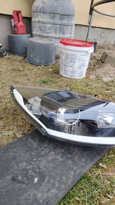 Lampy przednie Megane 3 lift wersja GT 2015 rok