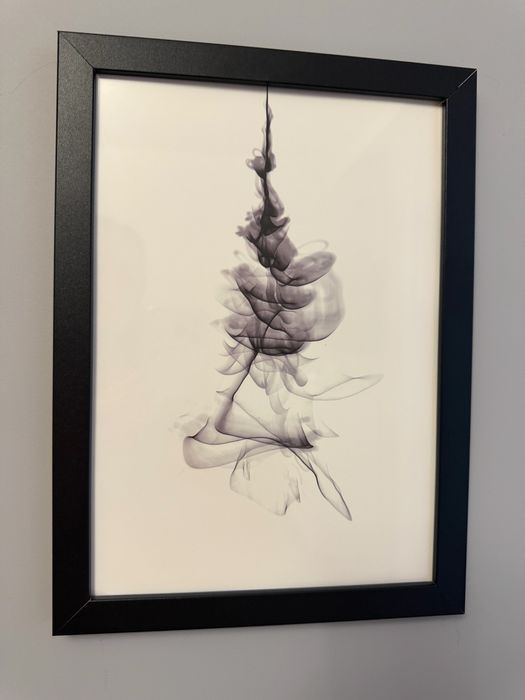 Plakaty obrazy w czarnych ramkach