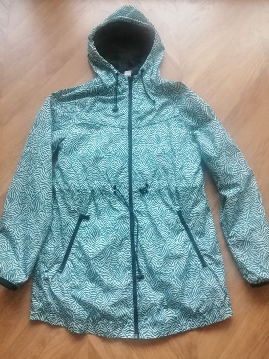 Cienka przeciwdeszczowa kurtka damska