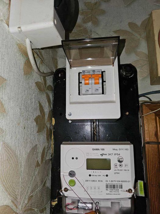 Продам 3 кімнатну квартиру  Лівий  берег вул Калинова  Образцова