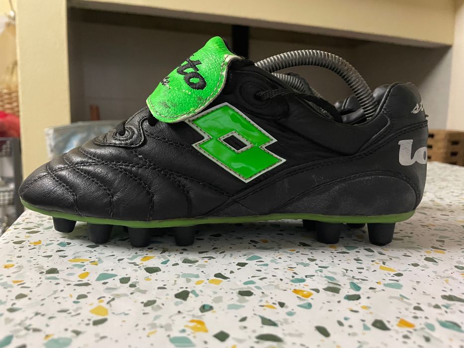 Botas futebol em pele lotto stadio