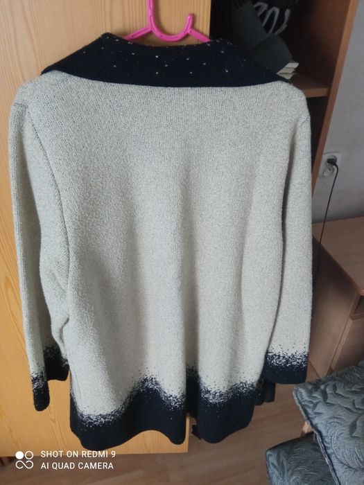 Płaszcz damski z materiału biały