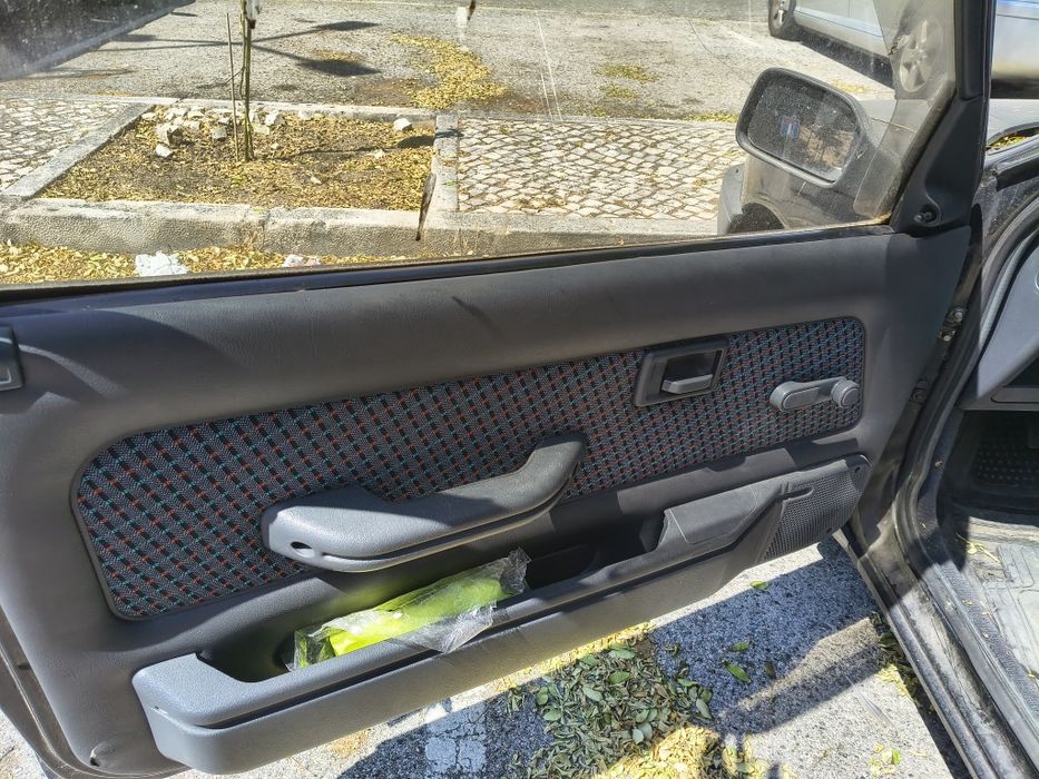 Peugeot 106 com junta queimada