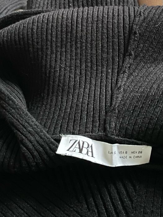 Sweter czarny z kapturem i długim rękawem,Zara