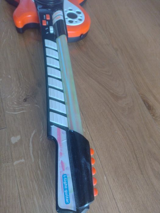 Gitara elektryczna zabawka z wejściem MP3