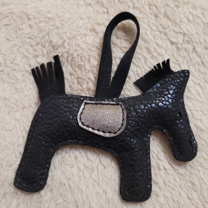 Трендовий брелок/ підвіс - лошадка поні