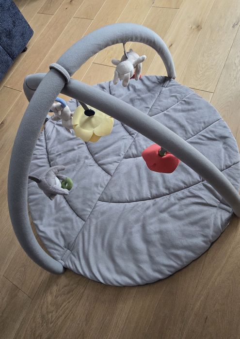 Gulligast mata do leżenia