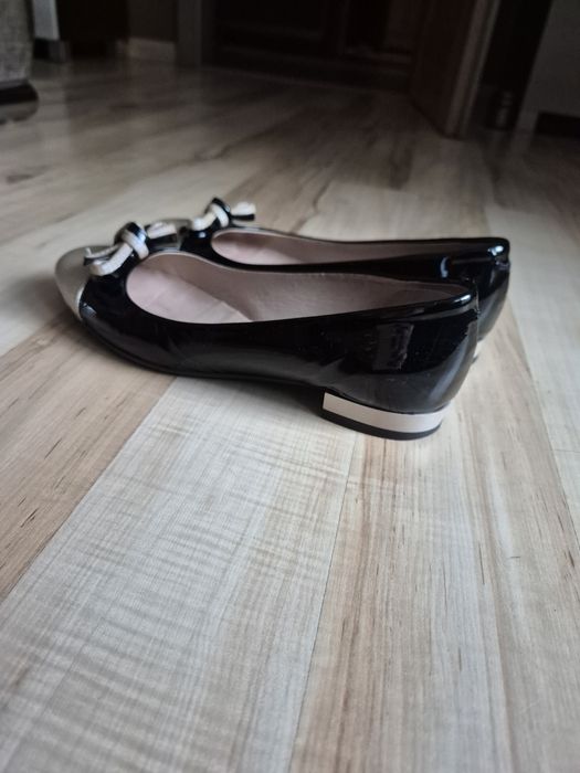 Półbuty Gino Rossi rozm. 37