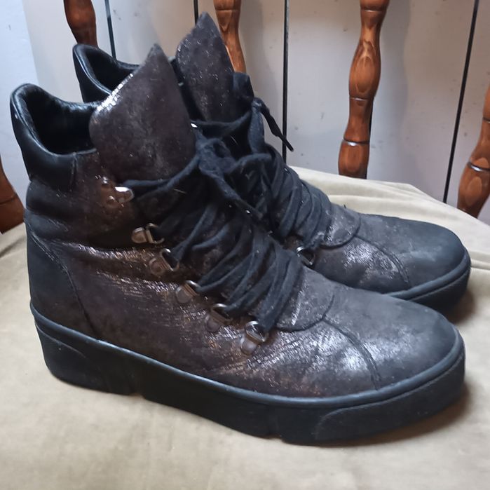 Buty Venezia 38 skóra naturalna koturn
