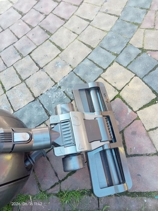 Пилосос DYSON dc33
