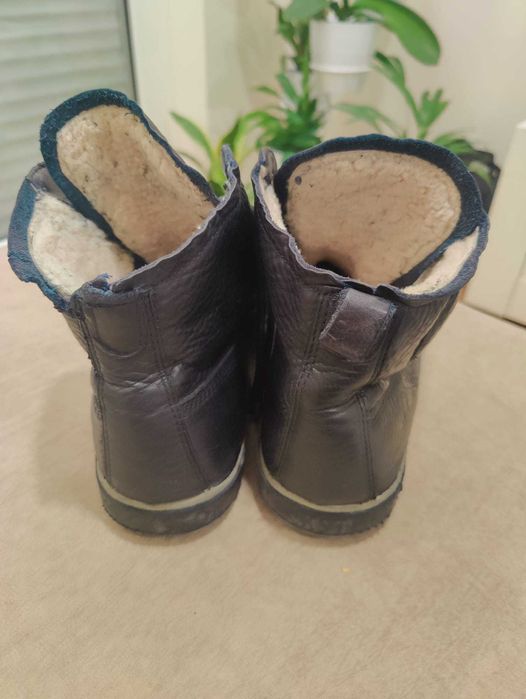 Botas em pele Blackstone tam. 43 em bom estado