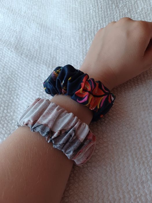 Bransoletki materiałowe