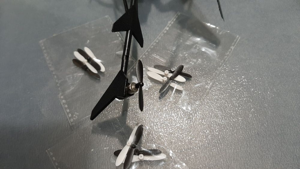 Hélices para helicóptero (cauda)64584625231489121