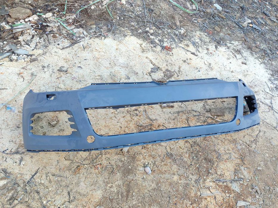 Бампер передний новый VW Touareg