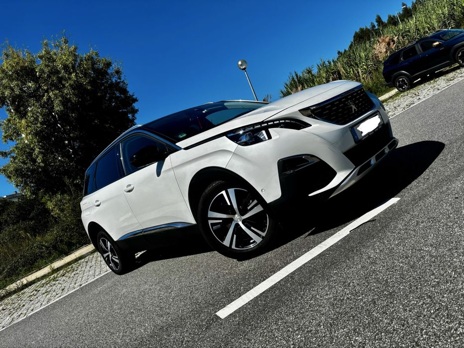Peugeot 5008 allure  1.2 Puretec 130cv