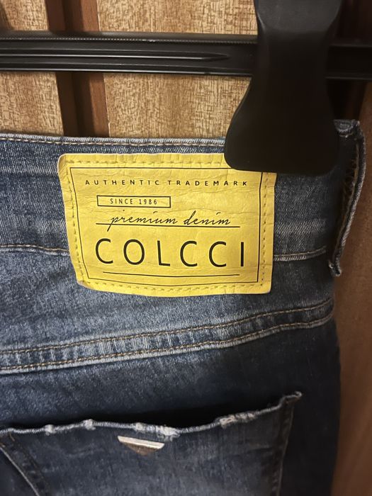 Calças de ganga justas e elásticas Colcci,em óptimo estado,tamanho 36