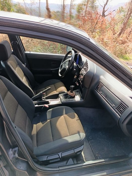 BMW E36  em bom muito bom estado