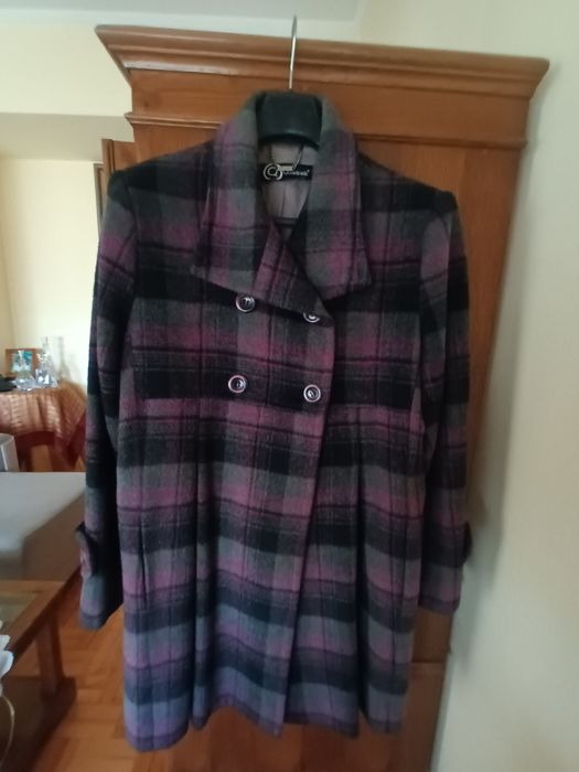 Casaco comprido de senhora