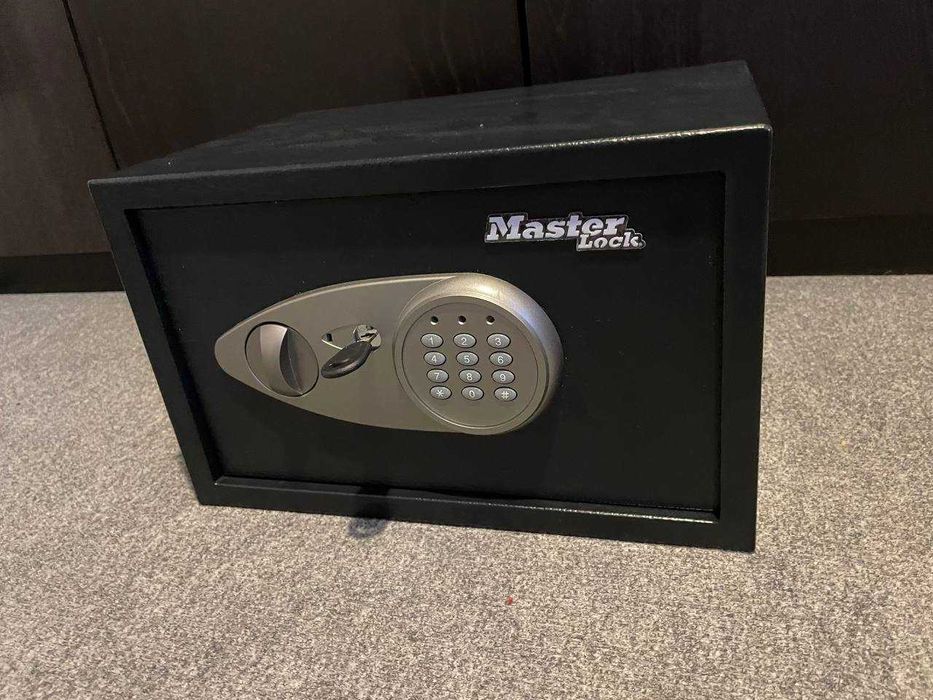 Sejf Master Lock P40024, (S x W x G) 35 x 22 x 27 cm