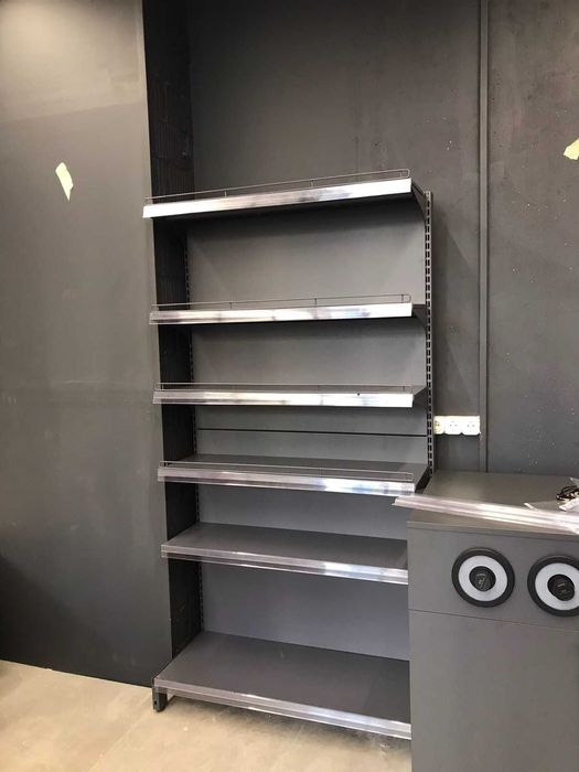 Стелажі в магазин. Торгові гачки. Каси прилавки. Торгове обладнання