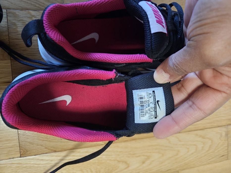 Nike T-lite XI size 37.5437639251996846086