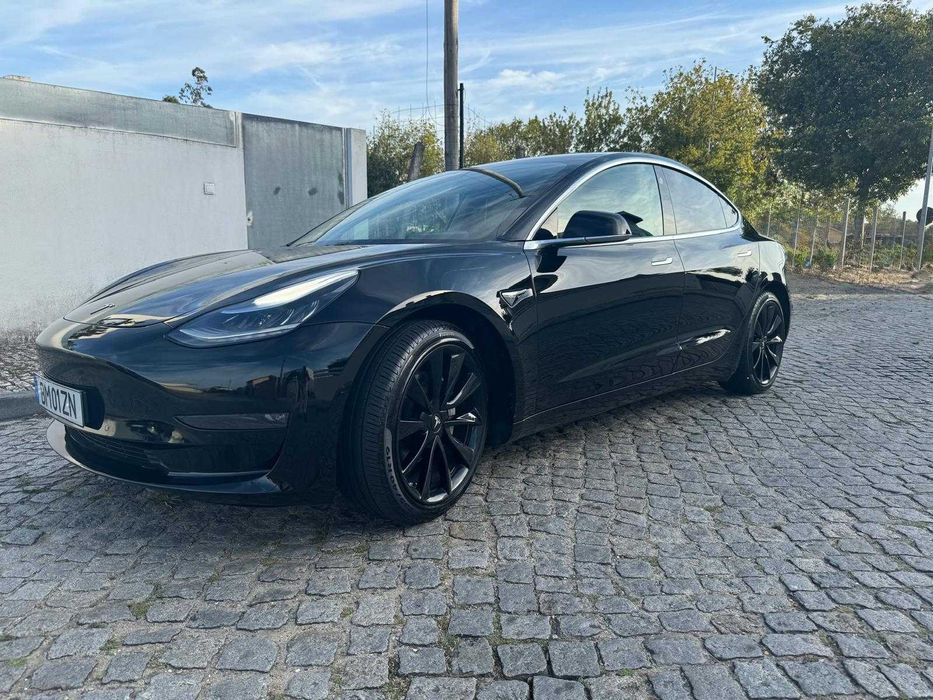 Tesla Model 3 Long-Range Dual Motor AWD