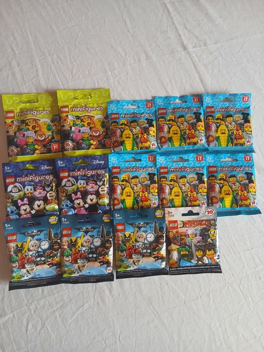 Lego minifigures CMF запаковані пакетики