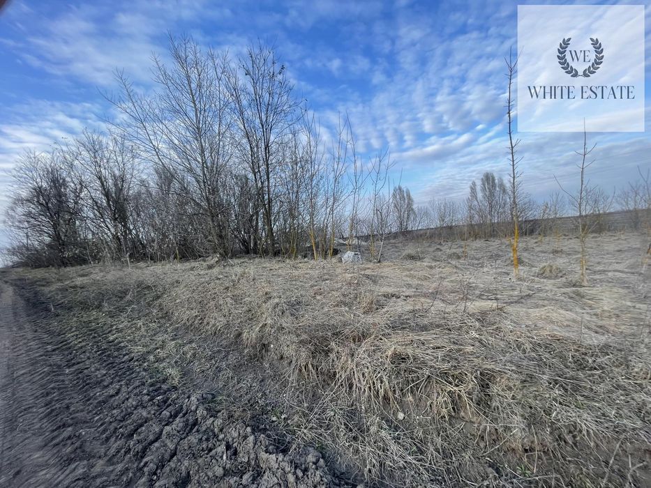 Продаж комерційної земельної ділянки