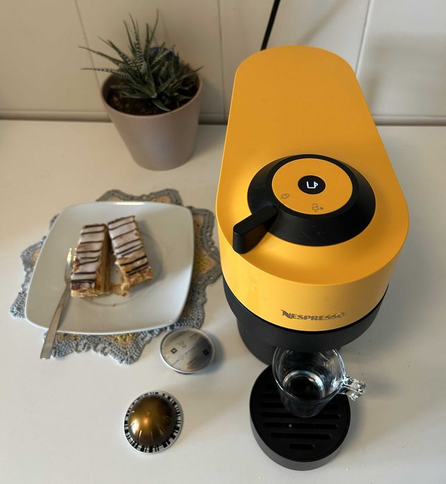 Máquina café Nespresso VERTUO