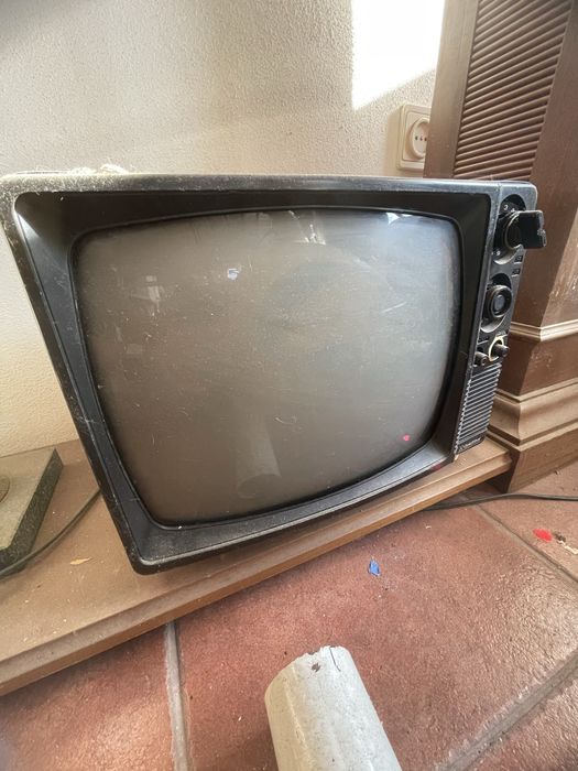 Televisão antiga