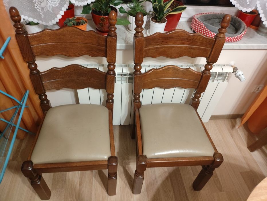 Krzesła dębowe 4 szt bardzo mocne i stabilne
