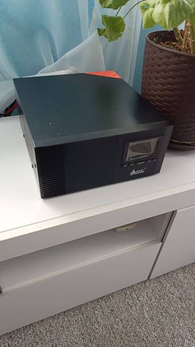 ДБЖ SVC XL-1200 UPS 1200VA/1000W Інвертор (12В -220В).