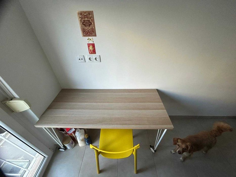 Mesa ou secrétaria (140cm*60cm) em excelente estado