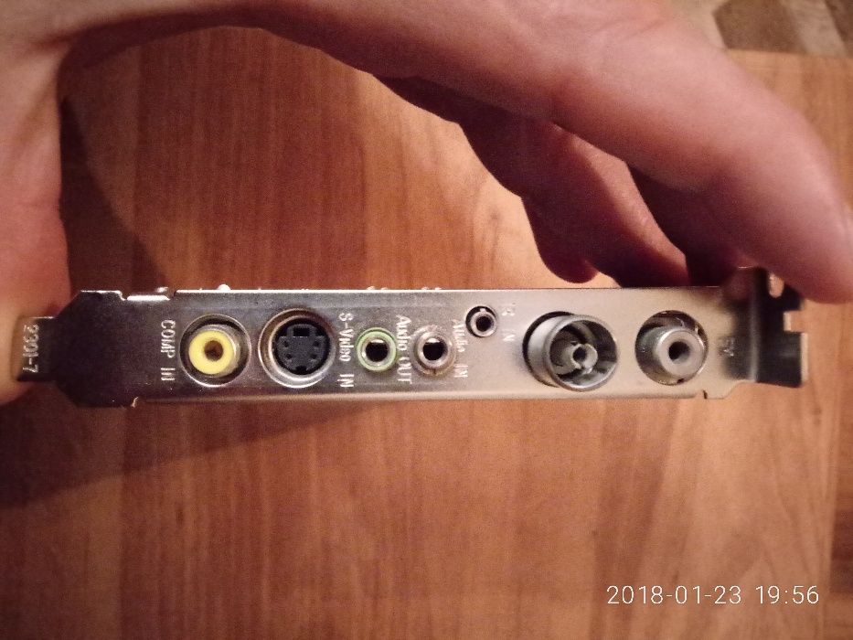 Продам TV/FM тюнер внутренний Compro Technology