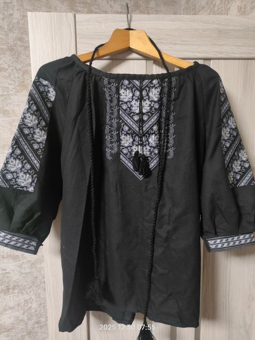 Вишиванка жіноча