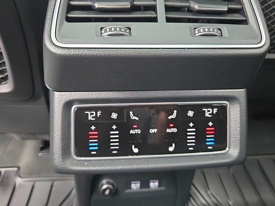 Audi E-Tron      2019