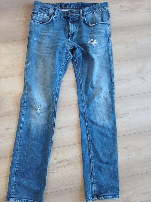 Hilfiger damski pas do 80