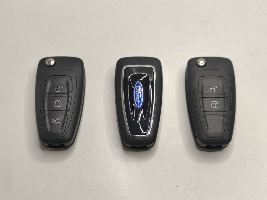 Capa Carcaça Chave Ford Fiesta MK7 Focus MK3 Mondeo MK4 C-Max Kuga B-Max Comando Caixa 3 Botões Retrátil Mola Novo