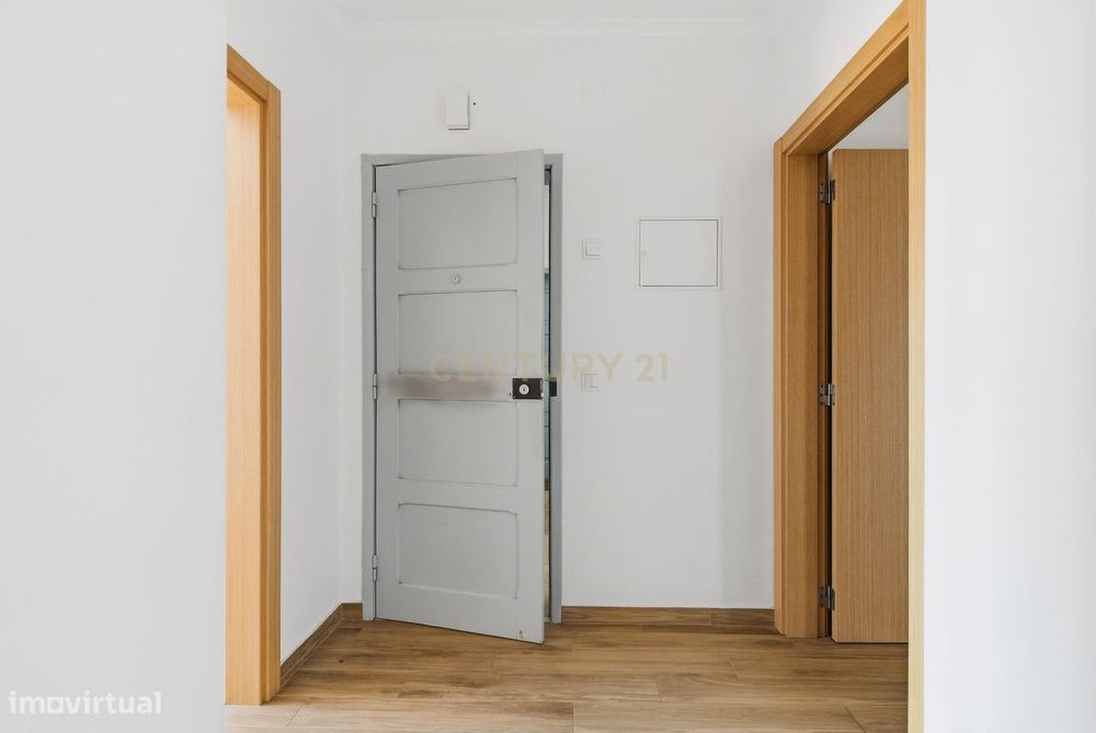 Apartamento T3 renovado centro da Ericeira