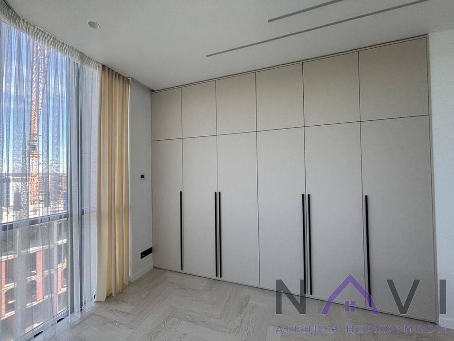 Продаж преміальної 3-кімнатної квартири ЖК Uzh Towers