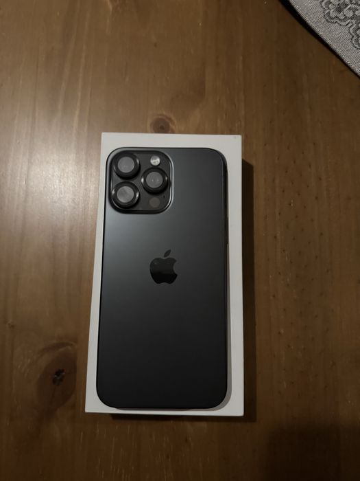 Iphone 15 pro max como novo