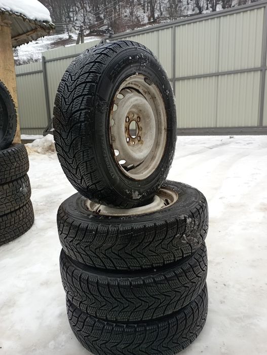 Шина зимова 175/70 R13