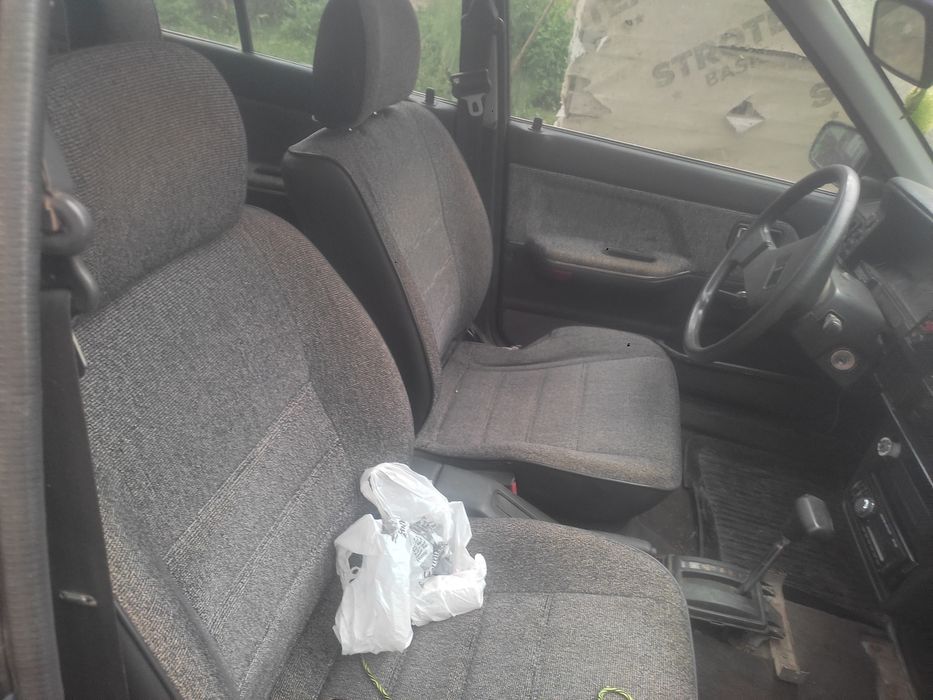 Мазда 323 на ходу