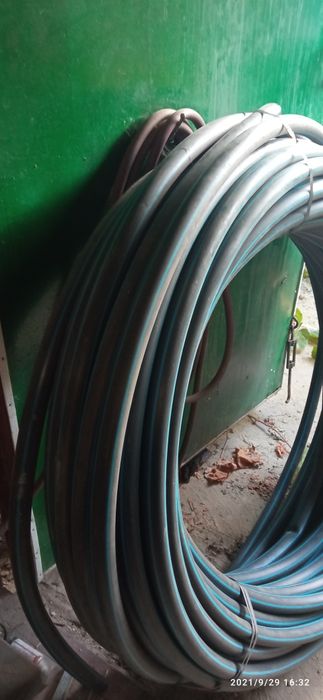 Продам трубу ПНД 40 2*3 бухта 50 метров: 1 200 грн. - Інші будматеріали ...
