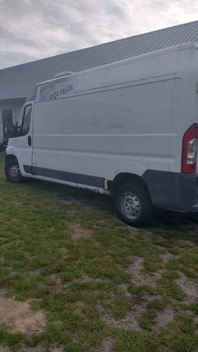 Peugeot Boxer 2.2 diesel 120 koni 2009 rok chłodnia