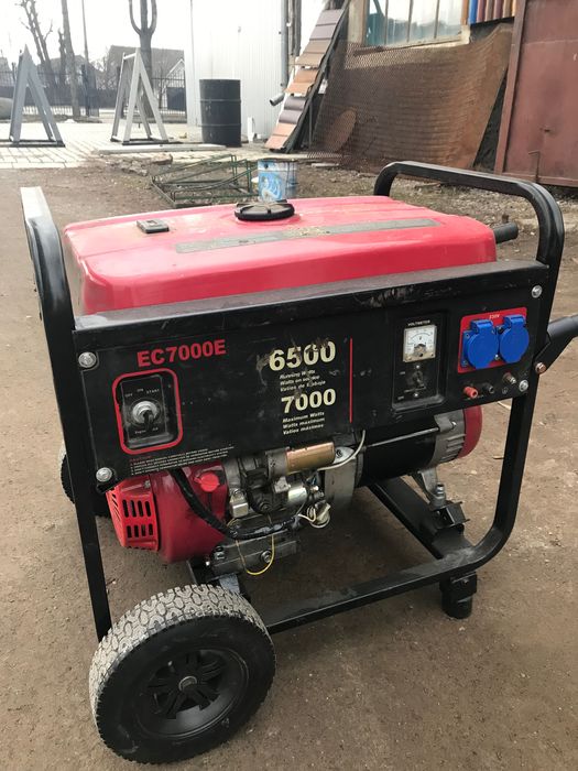 Генератор 7 кВт      .