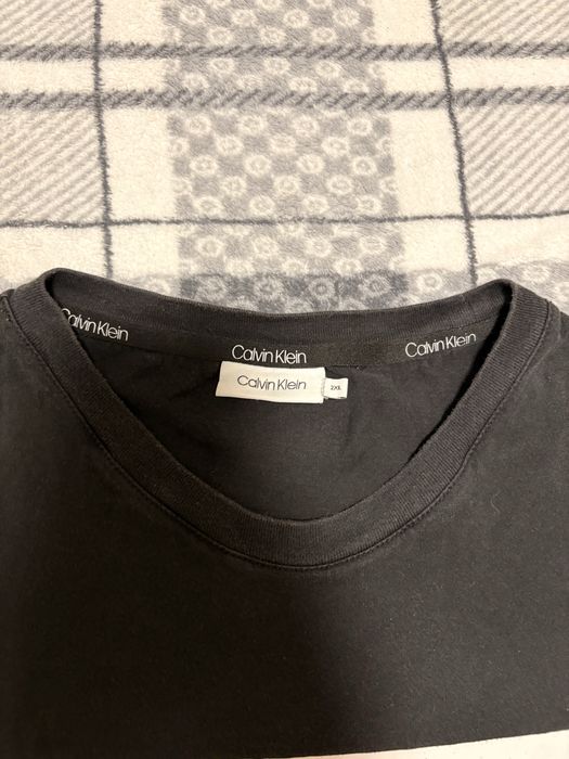 Продам фудболку чоловічу  від бренду Сalvin Klein p. xl