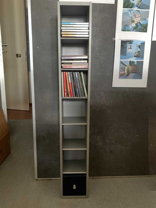 Porta CDs, em mdf lacado a cinza