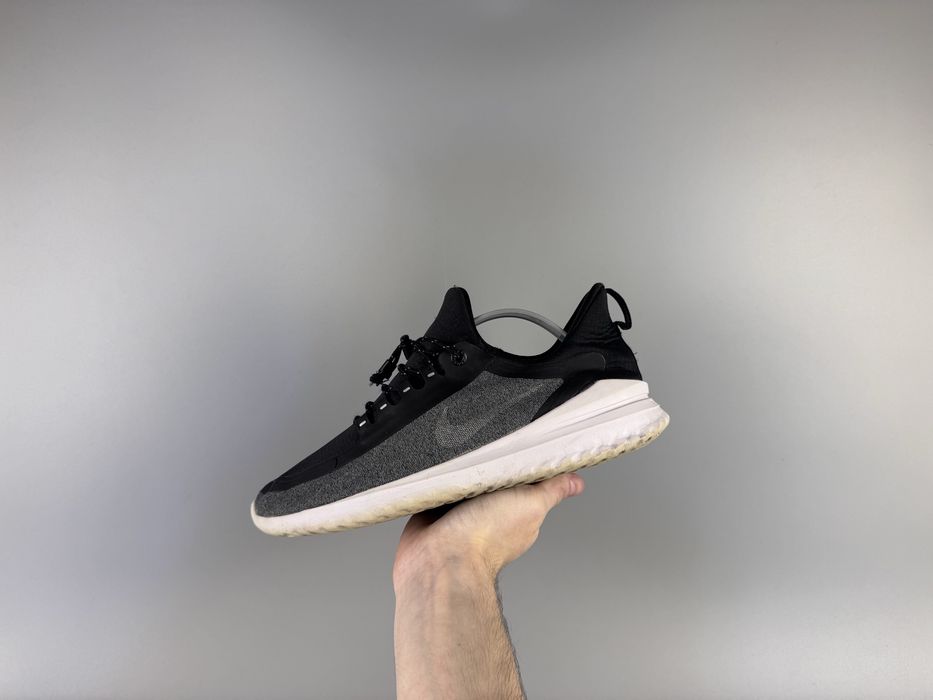 Розмір 39 25.5 см Бігові кросівки Nike Renew Rival Shield