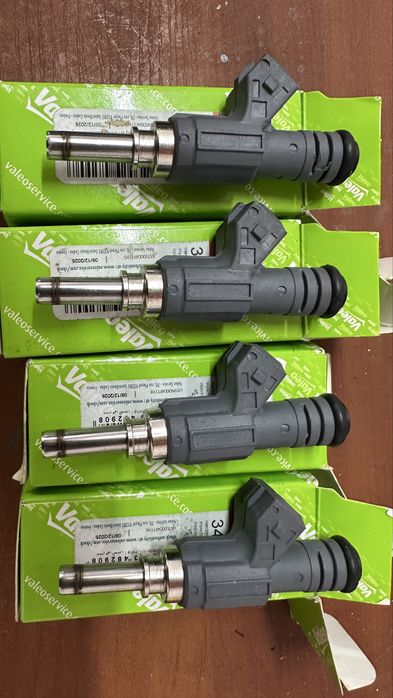 Бензиновые форсунки 1.8т Valeo